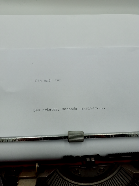 Olivetti skrivemaskine